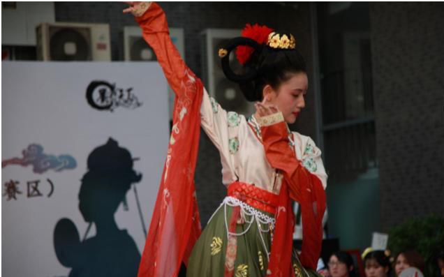海报中国传统文化_传统文化的海报作品内容介绍_国风海报传统文化