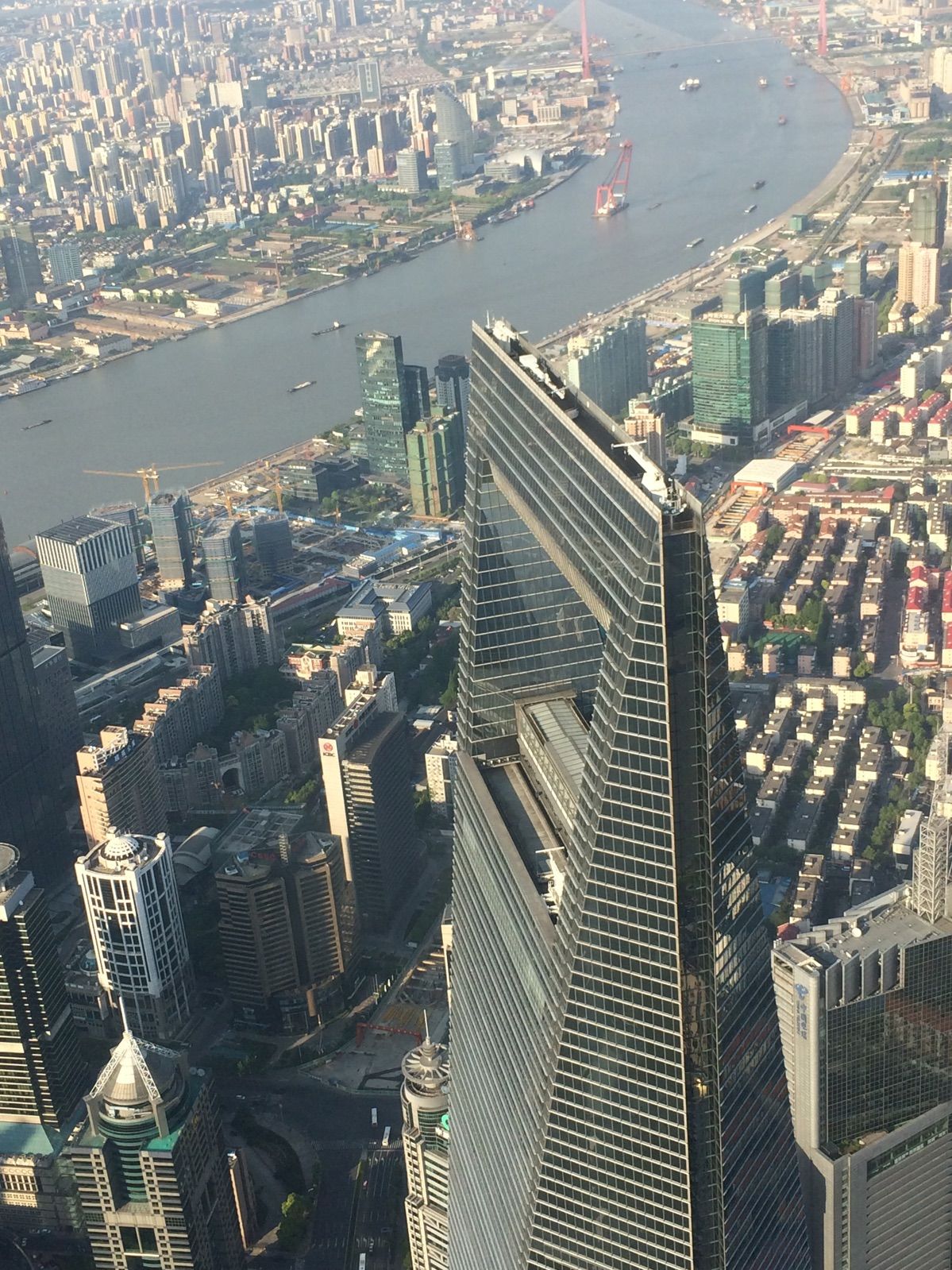上海的风水大厦_上海中心大厦是风水建筑_上海风水大师列表网
