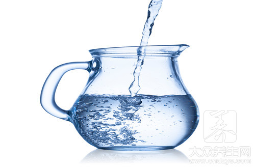 水在生活中有哪些作用人体的2/3以上